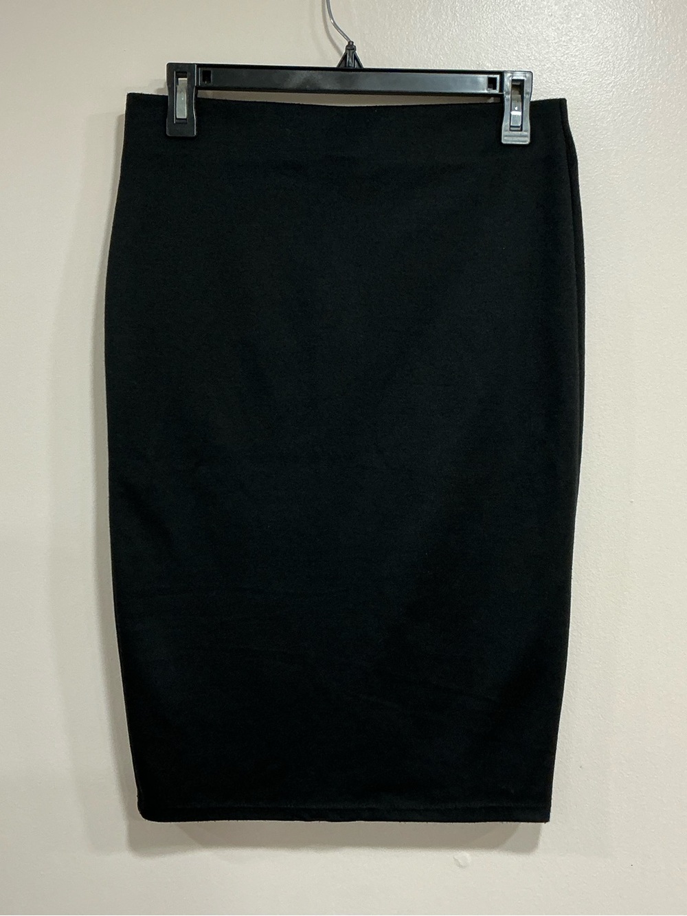 Body Central Large Black Pencil Skirt